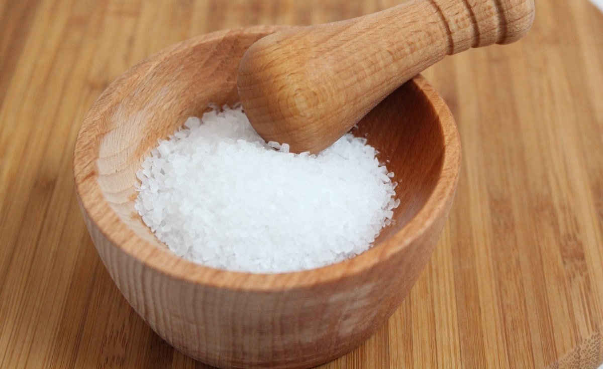 Jaką rolę odgrywa sól w zmiękczaniu wody?